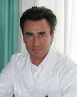 Portrait Dr. med. Ronald Batze, Praxis für Plastische Aesthetische Chirurgie, Frankfurt am Main, Plastischer Chirurg
