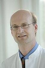 Portrait Prof. Dr. Med. Michael Weiss, Klinik Neuwittelsbach, Fachklinik für Innere Medizin - Rheuma-Tagklinik, München, Internist, Kardiologe