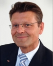 Portrait Univ.-Prof. Dr. med. Peter M. Vogt, Klinik und Poliklinik für Plastische, Hand- und Wiederherstellungschirurgie, Medizinische Hochschule Hannover, Hannover, Chirurg, Plastischer Chirurg