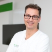 Portrait Dr. MSc. MSc. Dirk Grünewald, Praxis für Prophylaxe, Implantologie und Ästhetik, Kompetenzzentrum für Implantologie, Koblenz, Zahnarzt