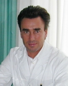 Portrait Dr. med. Ronald Batze, Praxis für Plastische Aesthetische Chirurgie, Frankfurt am Main, Plastischer Chirurg