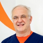 Portrait Dr. med. dent. Johann Eichenseer, Zahnärztliche Tagesklinik, Augsburg, Zahnarzt, Kieferorthopäde, Spezialist für Implantologie