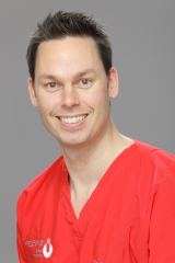 , Dr. Daniel Jäger, MED:SMiLE Zahnärzte-Implantatzentrum, Mannheim, Zahnarzt