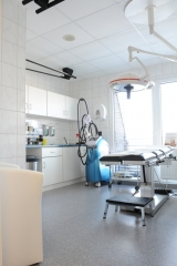 , Dr. med. Darinka Keil, Private Hautarzt & Laserpraxis, Haßloch, Hautärztin, Fettabsaugung, Lidstraffungen, Laser-Enthaarung, Laser Besenreiser und Krampfadern, Tattooentfernung mit Laser, Botox, Hyaluron und Eigenfett Unterspritzung, Fraxel Laser, Fett Weg Spritze, Faden Lifting; Bullhorn Lift