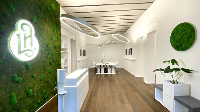 , Dr. med. Claudius Kässmann, Lege Artis, Praxis für Ästhetische und Plastische Chirurgie, Bergisch Gladbach, Chirurg, Plastischer Chirurg